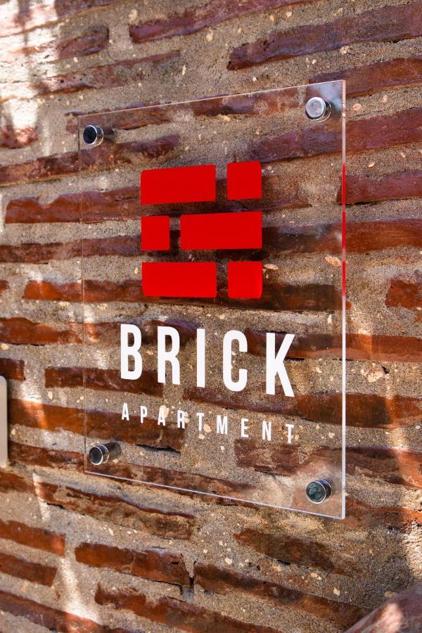 Brick Apartment バイナ・バシュタ エクステリア 写真