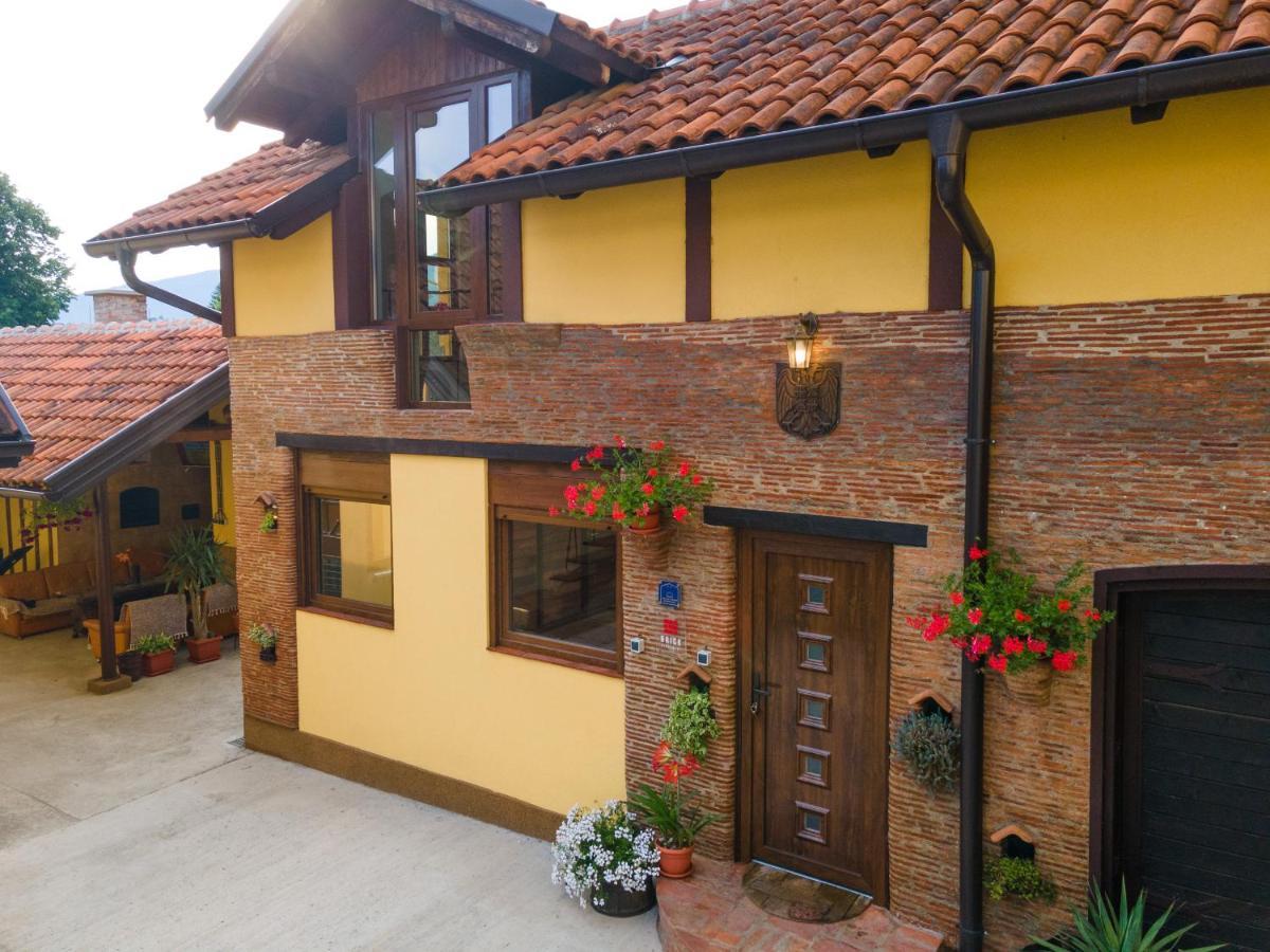 Brick Apartment バイナ・バシュタ エクステリア 写真