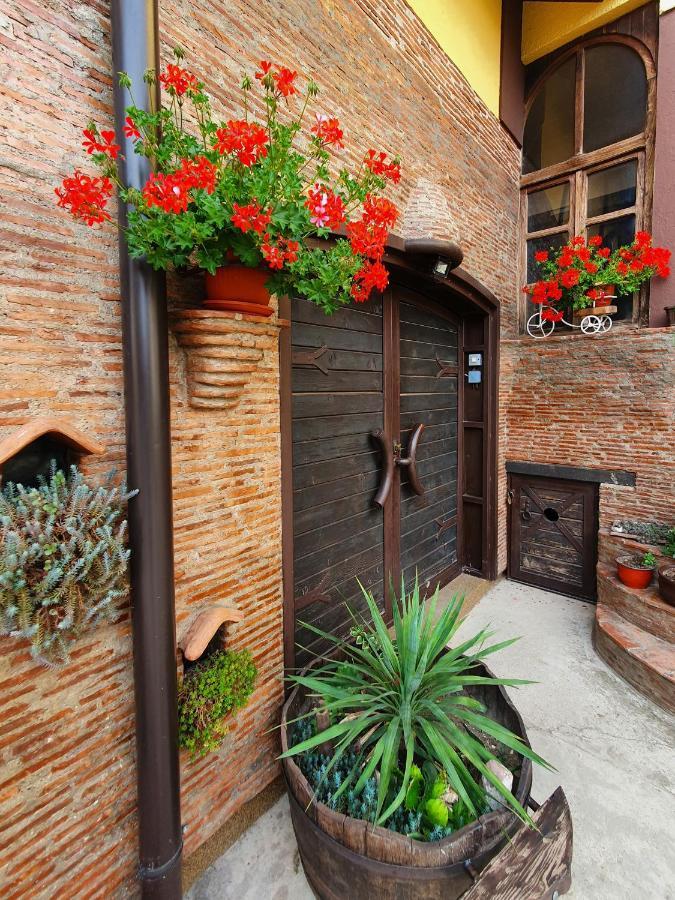 Brick Apartment バイナ・バシュタ エクステリア 写真