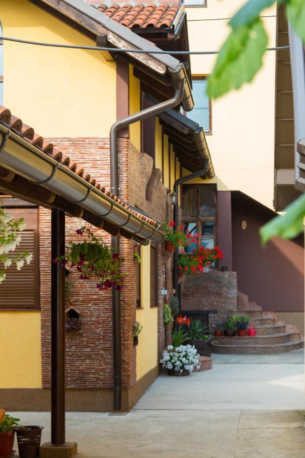 Brick Apartment バイナ・バシュタ エクステリア 写真